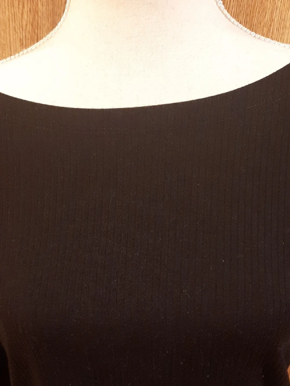 NWOT GAP Long Bell-Sleeve Black Ribbed Top (XL) - Picture 2 of 7